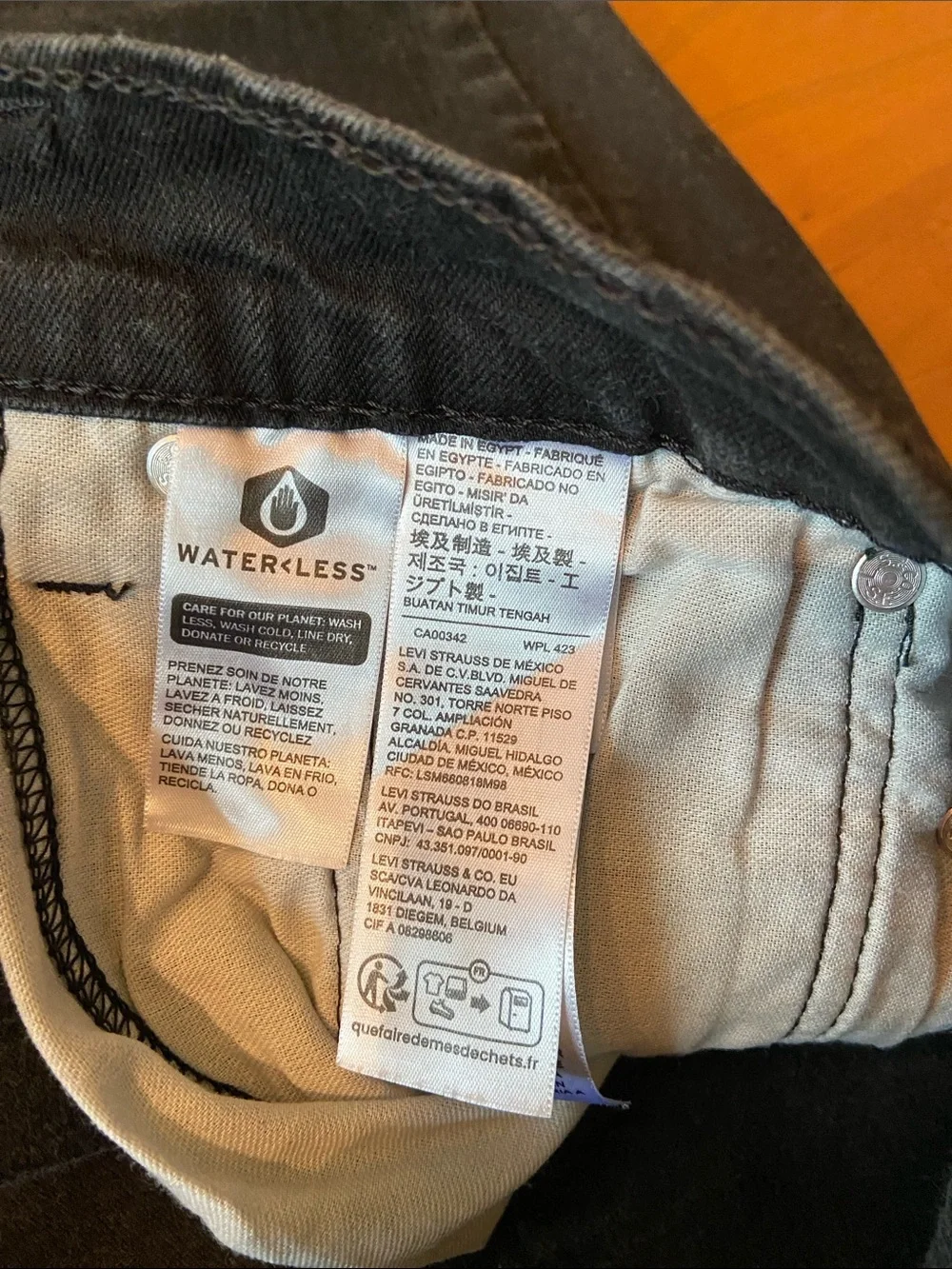 Levis relaxed fit